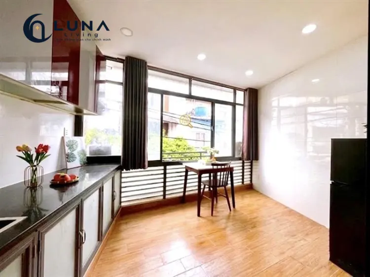 PHÒNG FULL NỘI THẤT CÓ CỬA SỔ