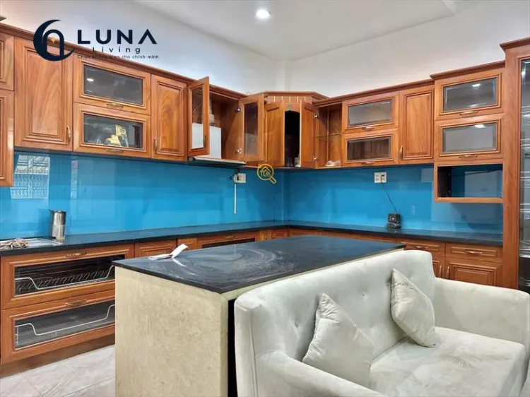 PHÒNG FULL NỘI THẤT CÓ CỬA SỔ