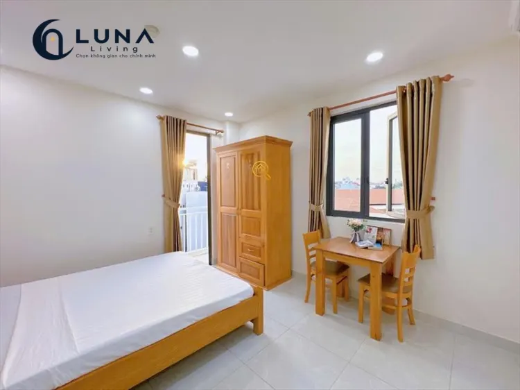 PHÒNG FULL NỘI THẤT CÓ BAN CÔNG