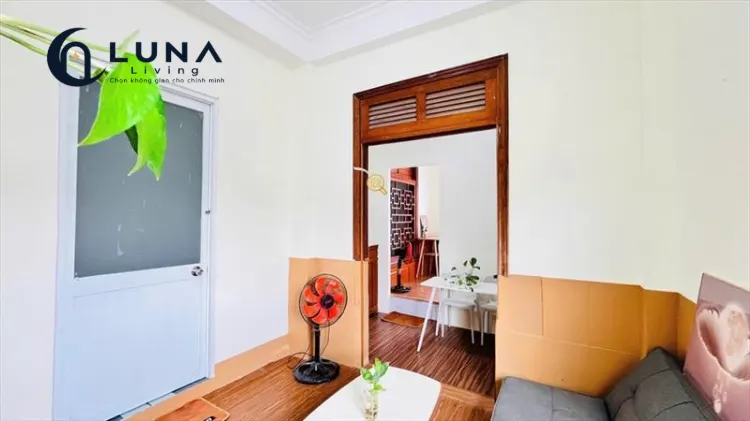 PHÒNG FULL NỘI THẤT CÓ CỬA SỔ