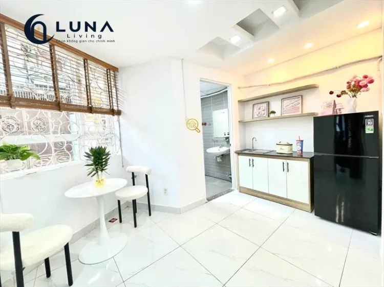PHÒNG FULL NỘI THẤT CÓ CỬA SỔ