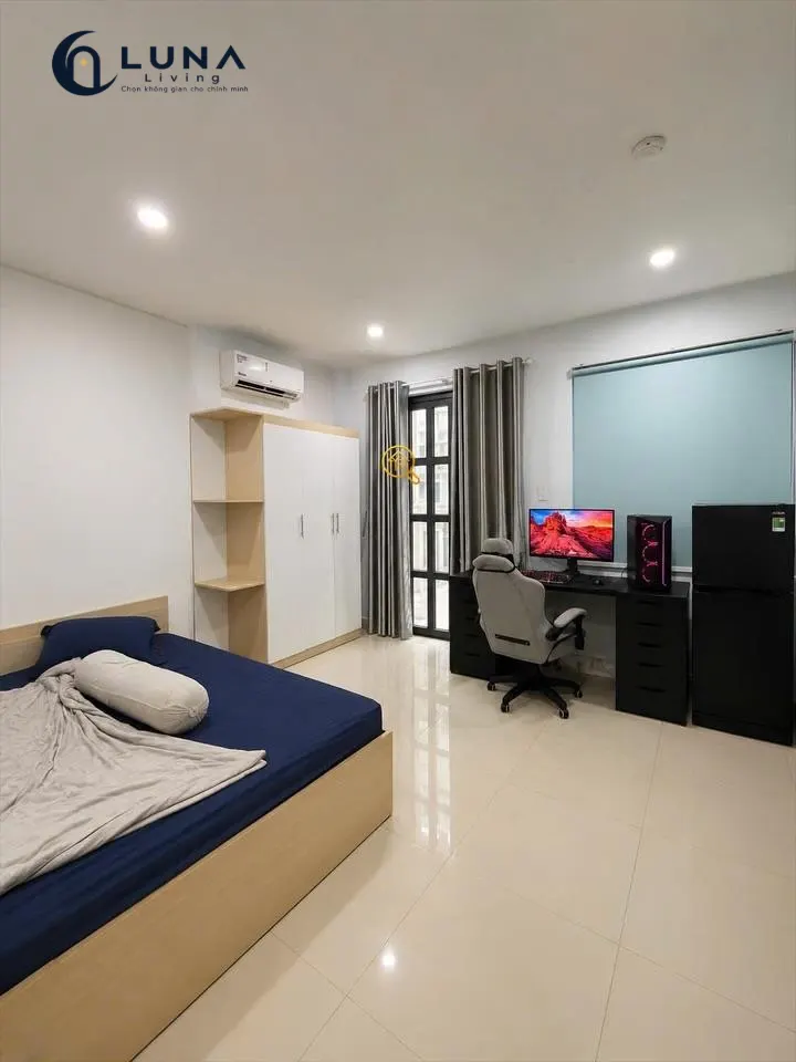 PHÒNG FULL NỘI THẤT CÓ BAN CÔNG