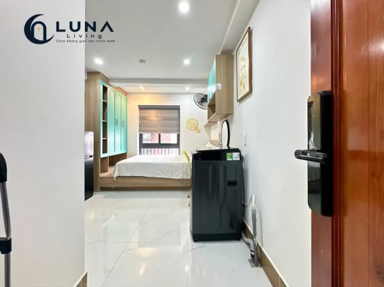 PHÒNG FULL NỘI THẤT MÁY GIẶT RIÊNG CÓ CỬA SỔ