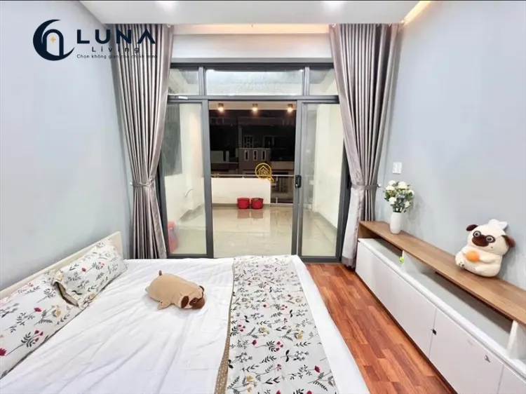 CĂN HỘ DỊCH VỤ FULL NỘI THẤT MÁY GIẶT RIÊNG CÓ BAN CÔNG