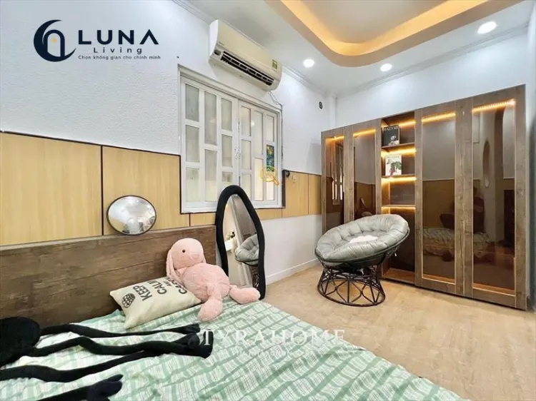 PHÒNG FULL NỘI THẤT MÁY GIẶT RIÊNG CÓ CỬA SỔ