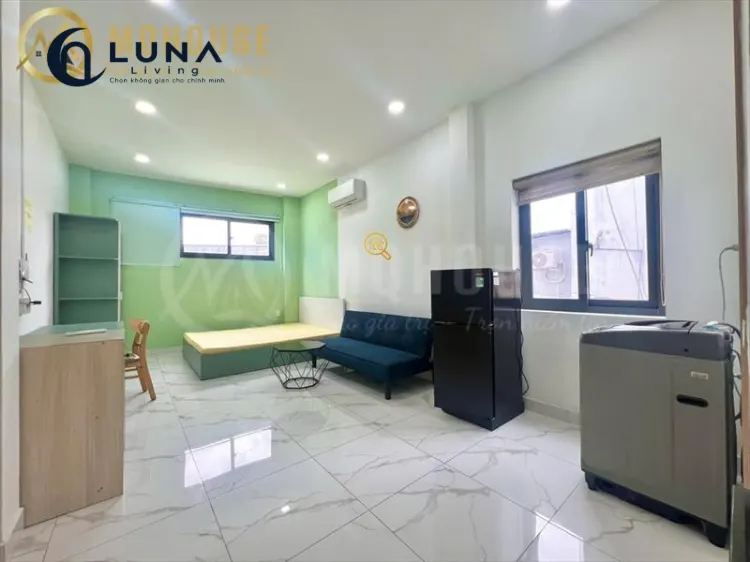 PHÒNG FULL NỘI THẤT MÁY GIẶT RIÊNG CÓ CỬA SỔ