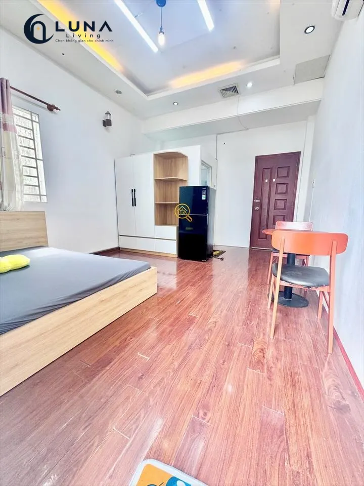 PHÒNG FULL NỘI THẤT CÓ BAN CÔNG