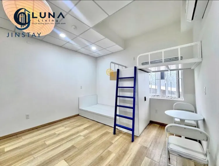 PHÒNG FULL NỘI THẤT CÓ CỬA SỔ