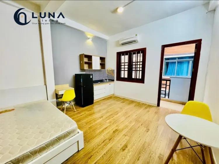 PHÒNG FULL NỘI THẤT CÓ BAN CÔNG