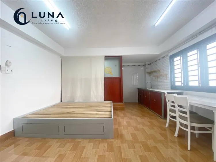 PHÒNG FULL NỘI THẤT CÓ CỬA SỔ