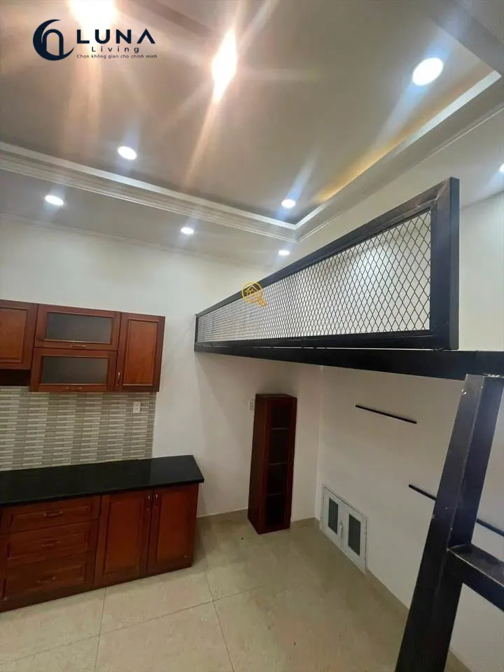 PHÒNG FULL NỘI THẤT CÓ CỬA SỔ
