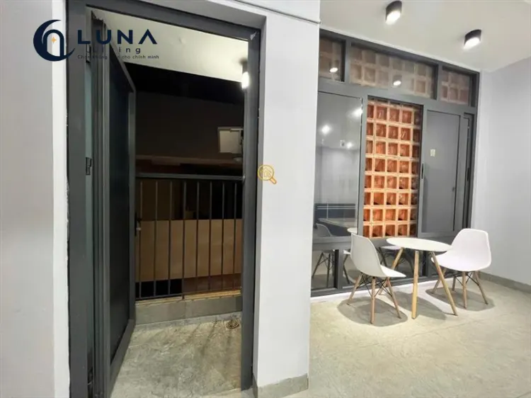 PHÒNG FULL NỘI THẤT CÓ CỬA SỔ