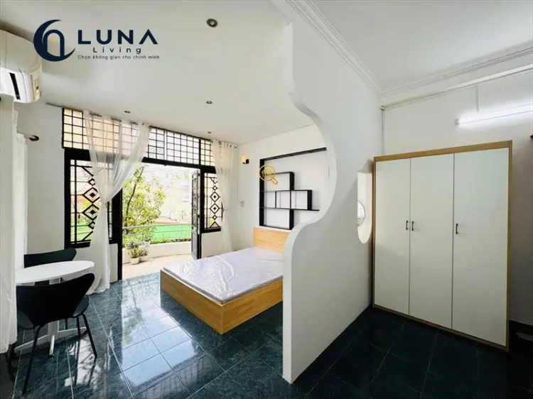 PHÒNG FULL NỘI THẤT CÓ BAN CÔNG