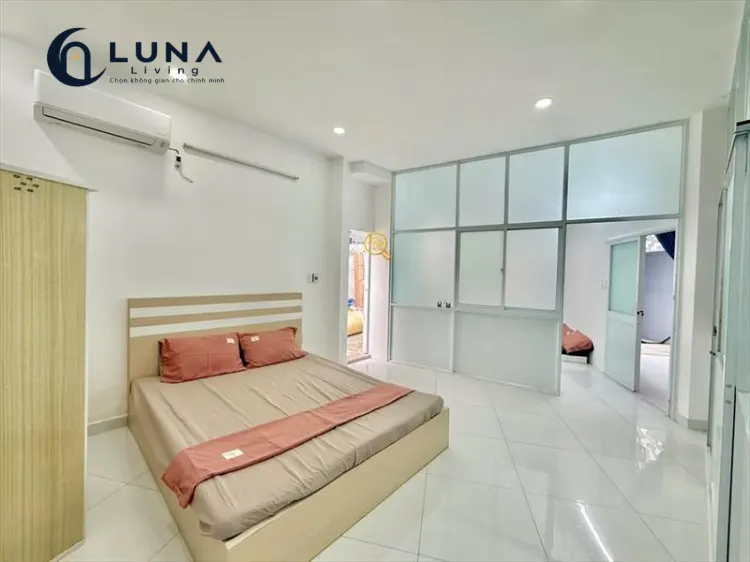 CĂN HỘ DỊCH VỤ FULL NỘI THẤT CÓ CỬA SỔ