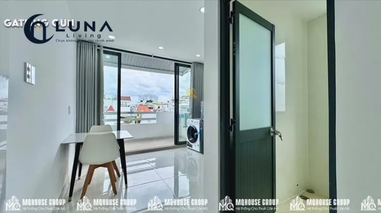 CĂN HỘ DỊCH VỤ FULL NỘI THẤT MÁY GIẶT RIÊNG CÓ BAN CÔNG