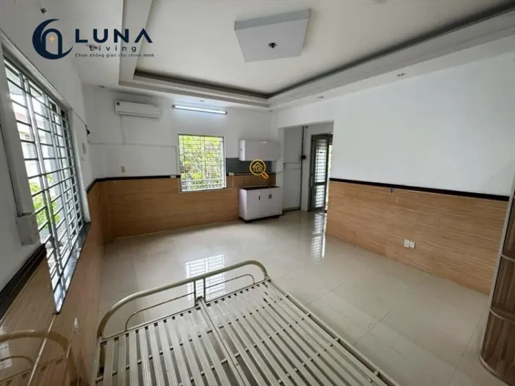 PHÒNG FULL NỘI THẤT CÓ CỬA SỔ