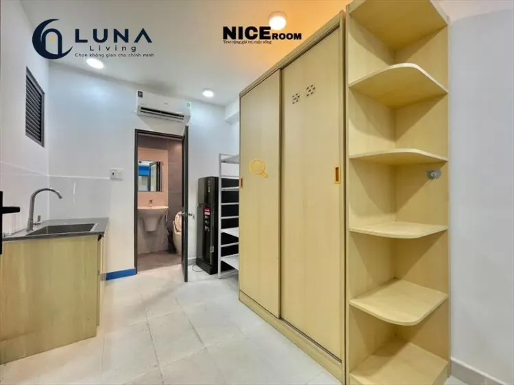 PHÒNG FULL NỘI THẤT MÁY GIẶT RIÊNG CÓ CỬA SỔ