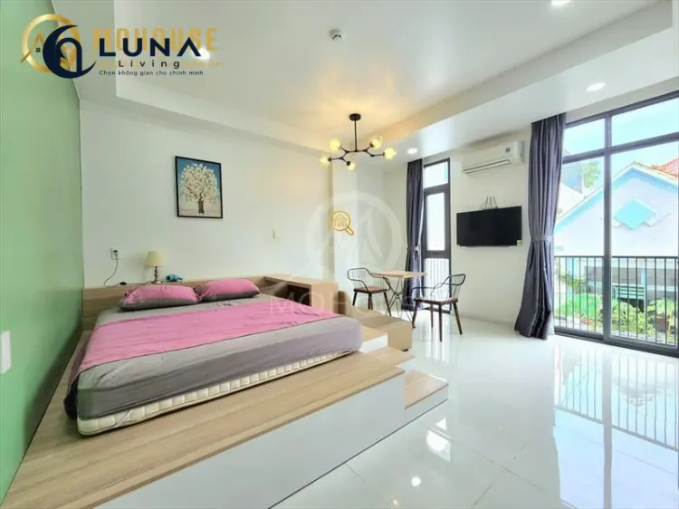 CĂN HỘ DỊCH VỤ FULL NỘI THẤT CÓ BAN CÔNG