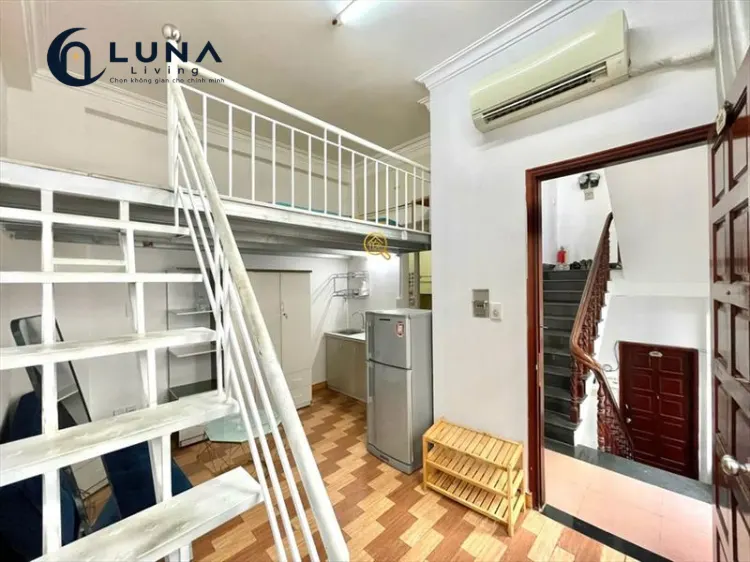 PHÒNG FULL NỘI THẤT CÓ CỬA SỔ