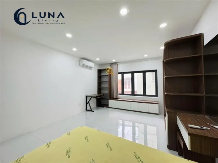 CĂN HỘ DỊCH VỤ FULL NỘI THẤT MÁY GIẶT RIÊNG CÓ CỬA SỔ