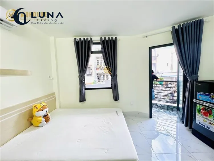 CĂN HỘ DỊCH VỤ FULL NỘI THẤT CÓ BAN CÔNG