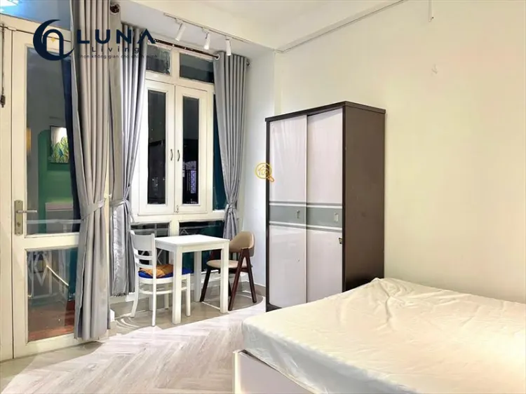 PHÒNG FULL NỘI THẤT CÓ BAN CÔNG