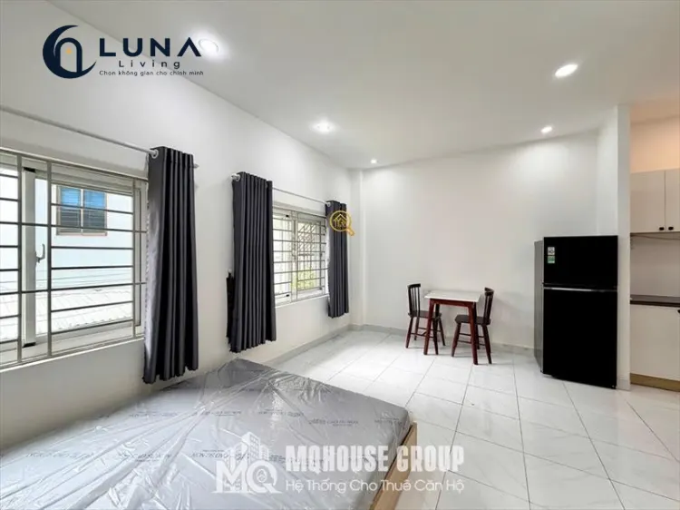PHÒNG FULL NỘI THẤT CÓ CỬA SỔ