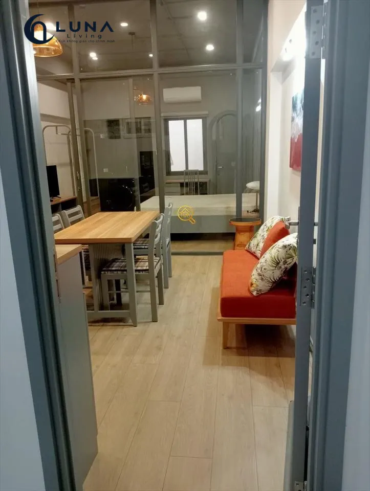CĂN HỘ DỊCH VỤ FULL NỘI THẤT MÁY GIẶT RIÊNG CÓ CỬA SỔ