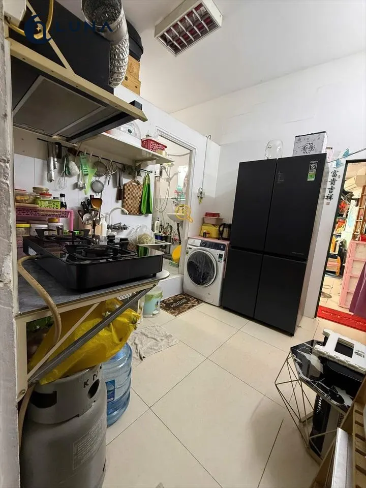 PHÒNG FULL NỘI THẤT CÓ CỬA SỔ