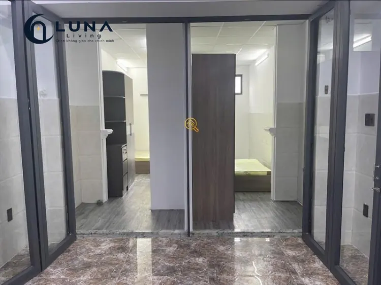 CĂN HỘ DỊCH VỤ FULL NỘI THẤT CÓ CỬA SỔ
