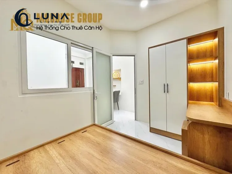 CĂN HỘ DỊCH VỤ FULL NỘI THẤT MÁY GIẶT RIÊNG CÓ CỬA SỔ