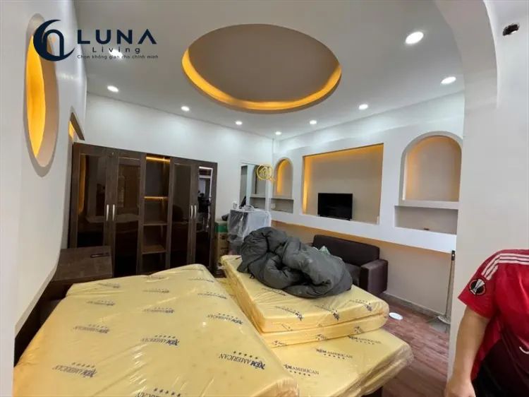 CĂN HỘ DỊCH VỤ FULL NỘI THẤT CÓ BAN CÔNG