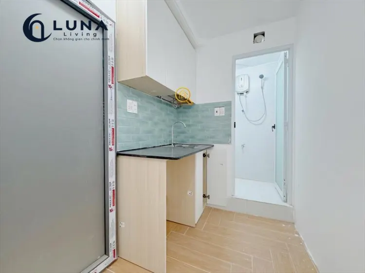 PHÒNG FULL NỘI THẤT MÁY GIẶT RIÊNG CÓ CỬA SỔ