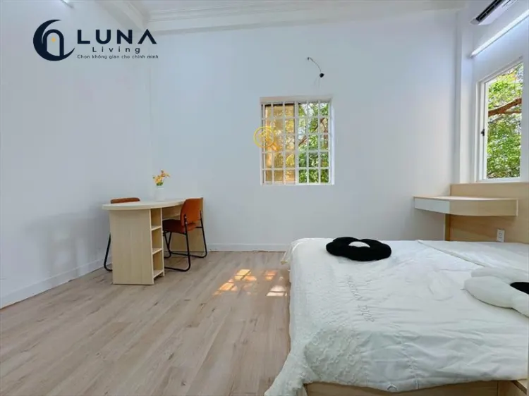 PHÒNG FULL NỘI THẤT MÁY GIẶT RIÊNG CÓ CỬA SỔ