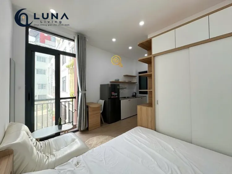 PHÒNG FULL NỘI THẤT CÓ CỬA SỔ