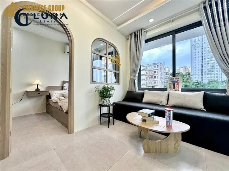 CĂN HỘ DỊCH VỤ FULL NỘI THẤT MÁY GIẶT RIÊNG CÓ CỬA SỔ