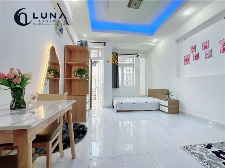 PHÒNG FULL NỘI THẤT CÓ BAN CÔNG