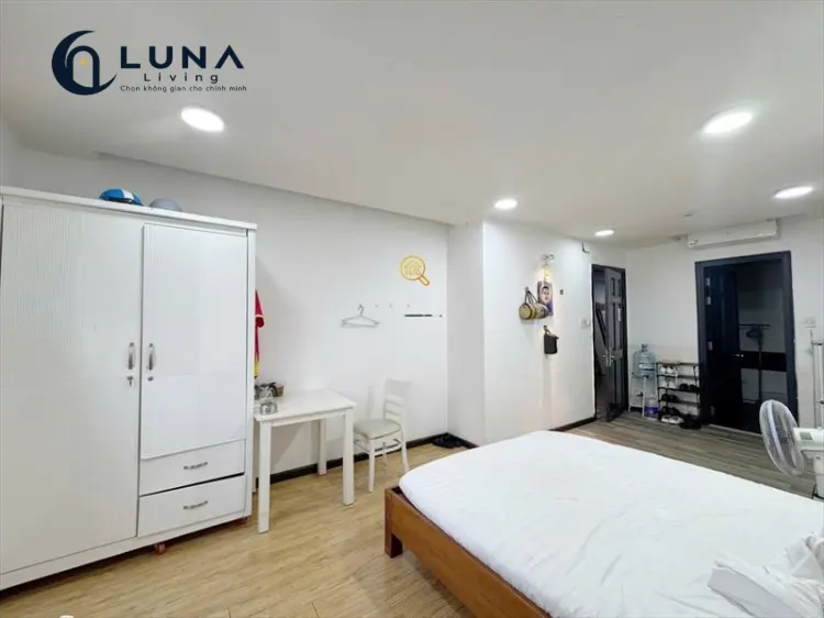 PHÒNG FULL NỘI THẤT CÓ CỬA SỔ