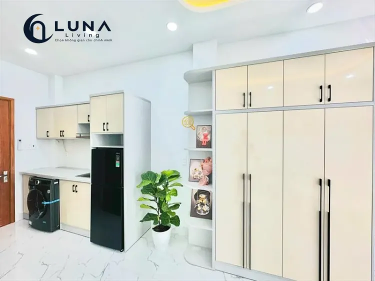 CĂN HỘ DỊCH VỤ FULL NỘI THẤT MÁY GIẶT RIÊNG CÓ BAN CÔNG