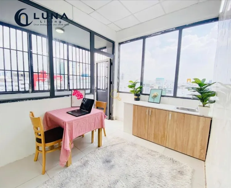 PHÒNG FULL NỘI THẤT CÓ BAN CÔNG