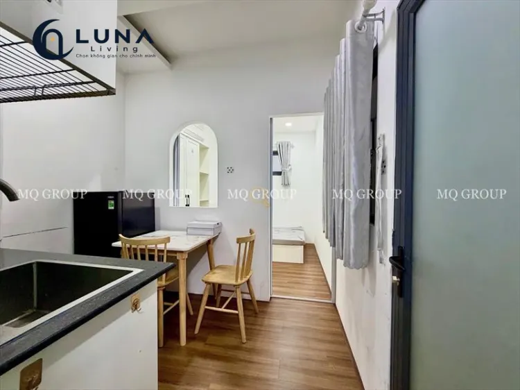 PHÒNG FULL NỘI THẤT MÁY GIẶT RIÊNG CÓ CỬA SỔ