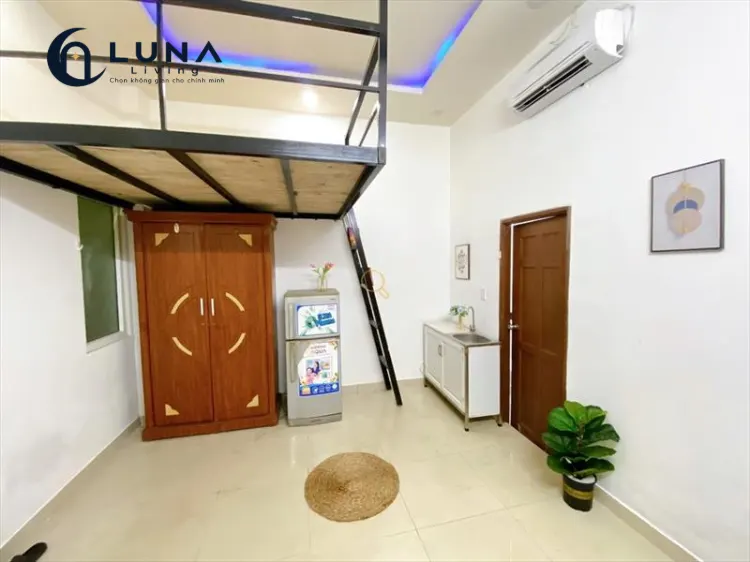 PHÒNG FULL NỘI THẤT CÓ CỬA SỔ