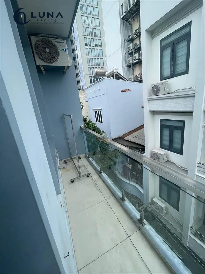 PHÒNG FULL NỘI THẤT CÓ BAN CÔNG