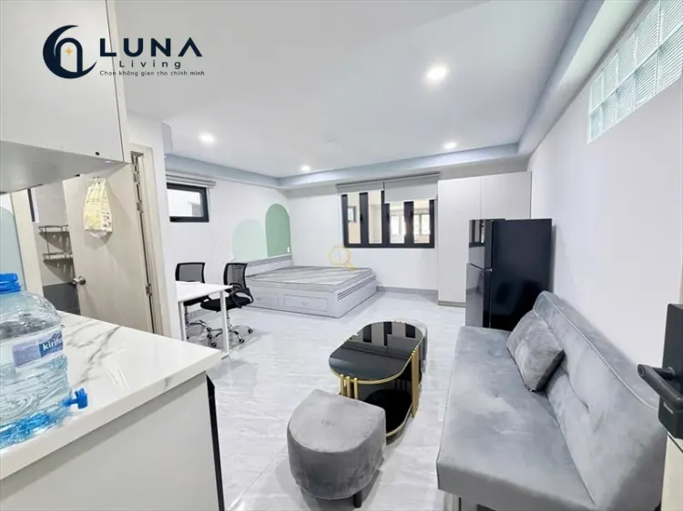 CĂN HỘ DỊCH VỤ FULL NỘI THẤT MÁY GIẶT RIÊNG CÓ CỬA SỔ