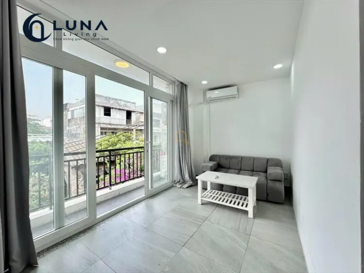 CĂN HỘ DỊCH VỤ FULL NỘI THẤT MÁY GIẶT RIÊNG CÓ BAN CÔNG