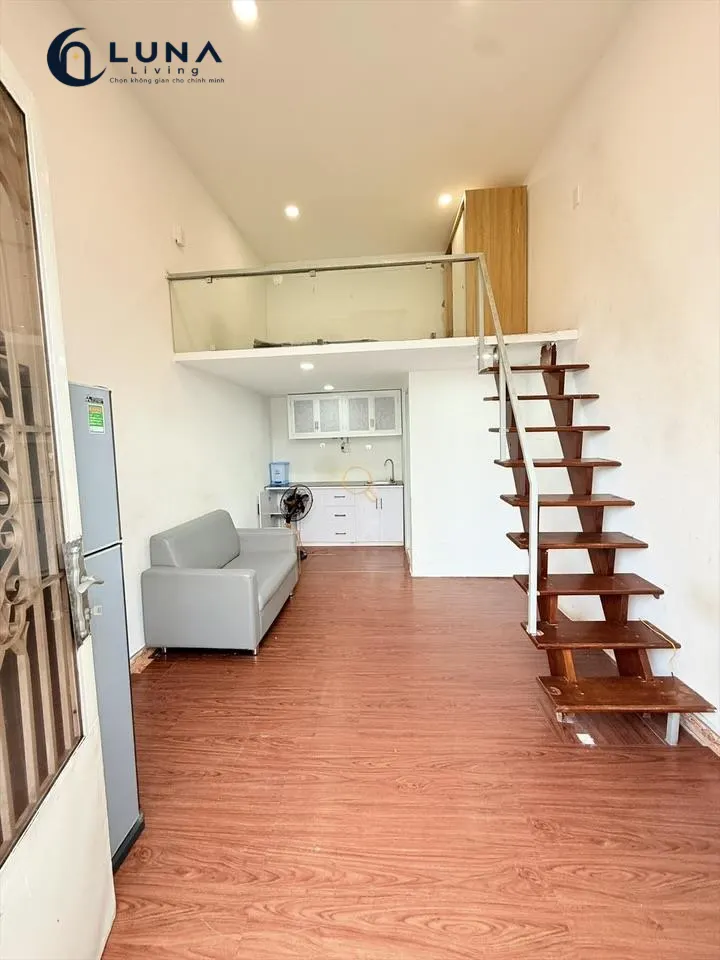 PHÒNG FULL NỘI THẤT CÓ BAN CÔNG