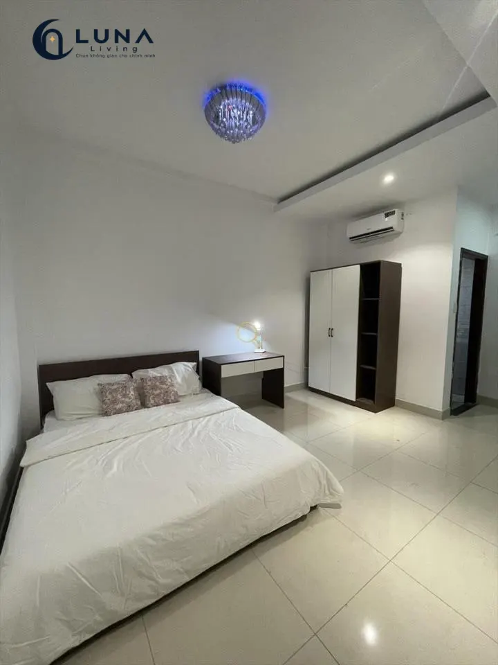 PHÒNG FULL NỘI THẤT MÁY GIẶT RIÊNG CÓ CỬA SỔ