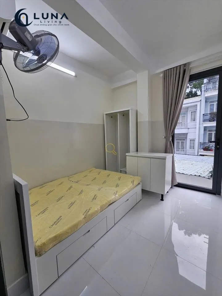 PHÒNG FULL NỘI THẤT CÓ BAN CÔNG