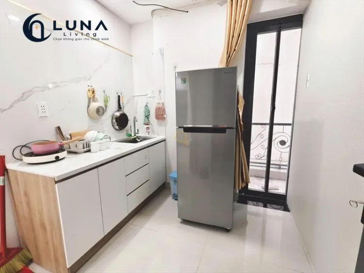 CĂN HỘ DỊCH VỤ FULL NỘI THẤT MÁY GIẶT RIÊNG CÓ CỬA SỔ