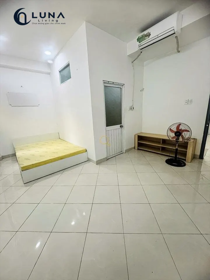 PHÒNG FULL NỘI THẤT CÓ CỬA SỔ